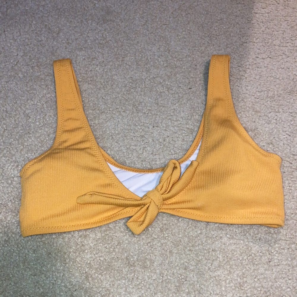 Bathing suit - Picture 3 of 4